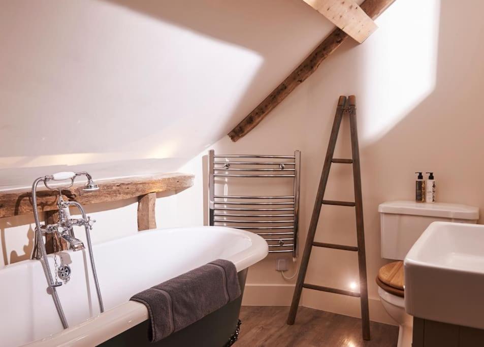 Stride'S Barn Villa Whiteparish ภายนอก รูปภาพ