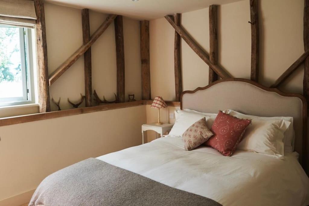 Stride'S Barn Villa Whiteparish ภายนอก รูปภาพ
